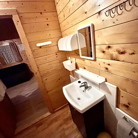 I Kajaki U Krysi * Borne Sulinowo