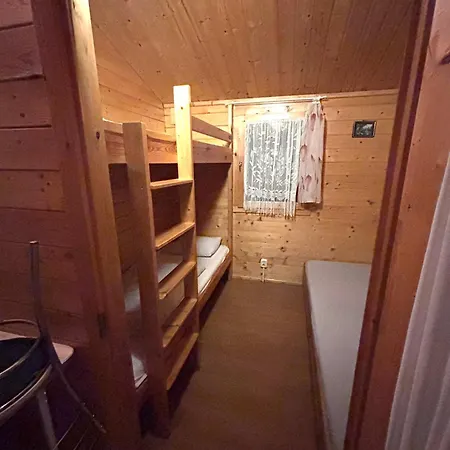 Apartamento Domki Z Basenem & Kajaki U Krysi Borne Sulinowo
